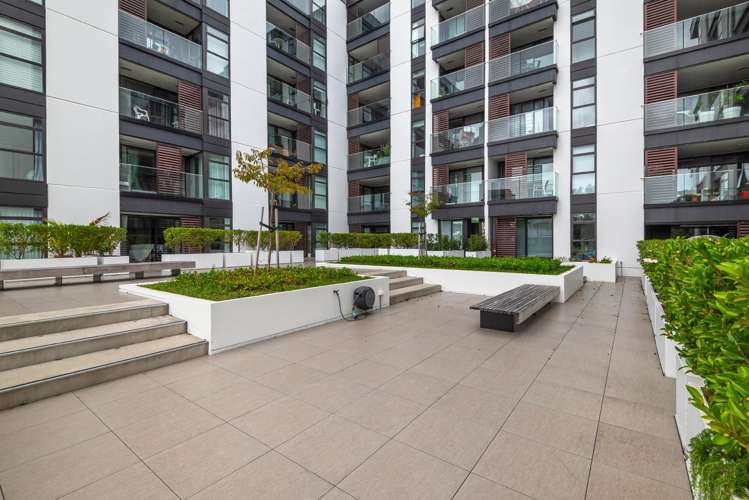 112/9 Madeira Lane Grafton_11