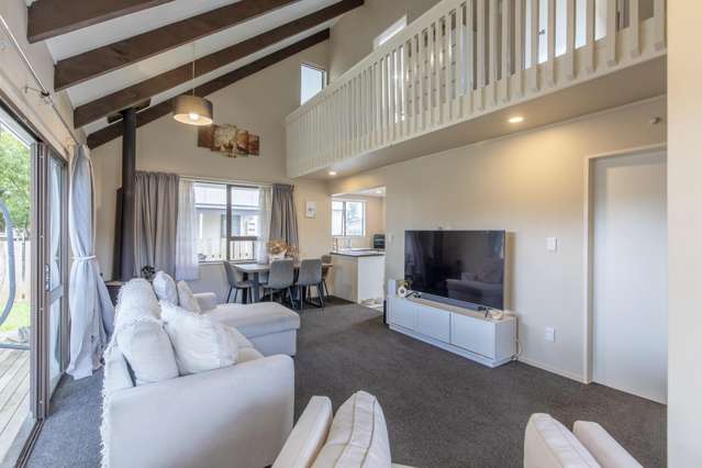 1 Rea Grove Turangi_4