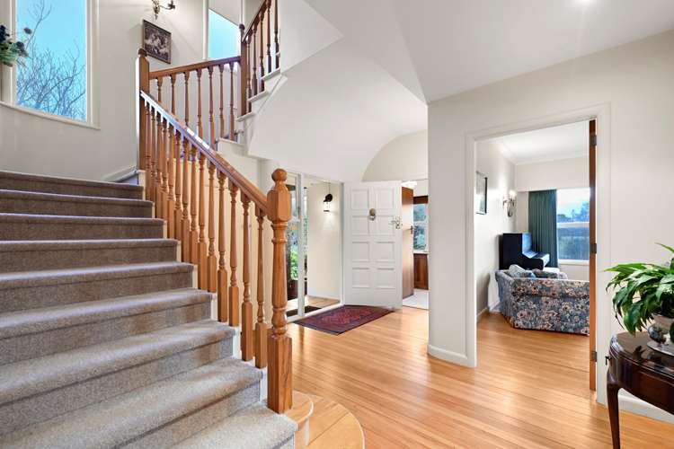 148 Lake Crescent Hamilton Lake_5