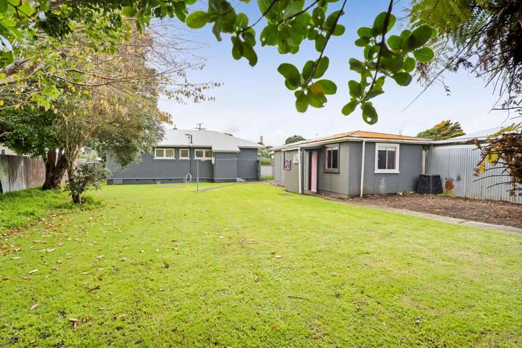 135 Ngamotu Road Spotswood_13