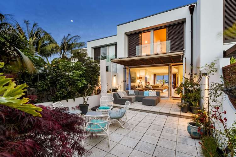 2/7 Killarney Street Takapuna_3