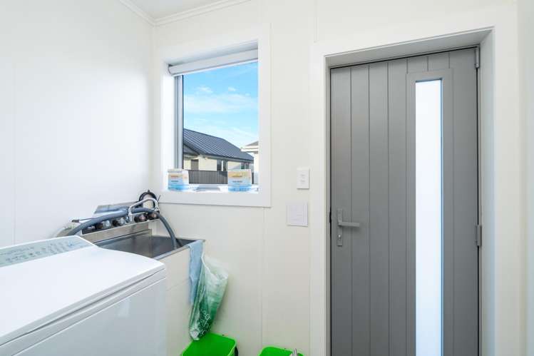 2/30 George Street Windsor_10