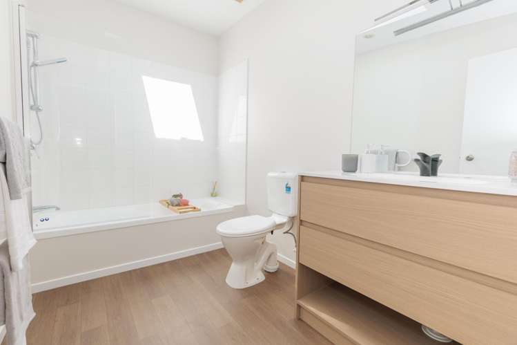 2a Stella Grove Newlands_11