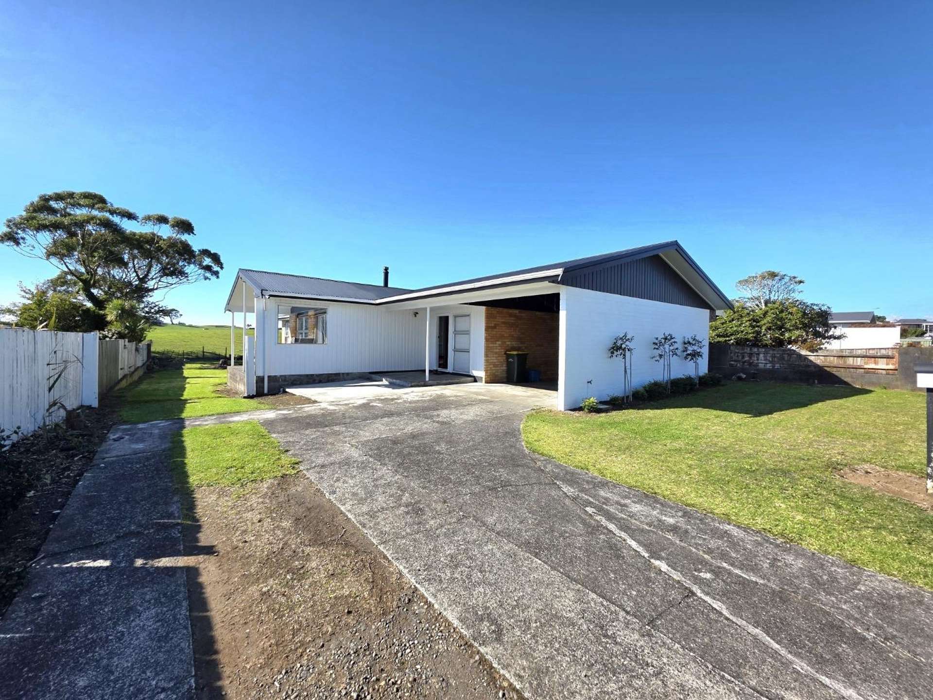 45 Clifton Drive 10858_0