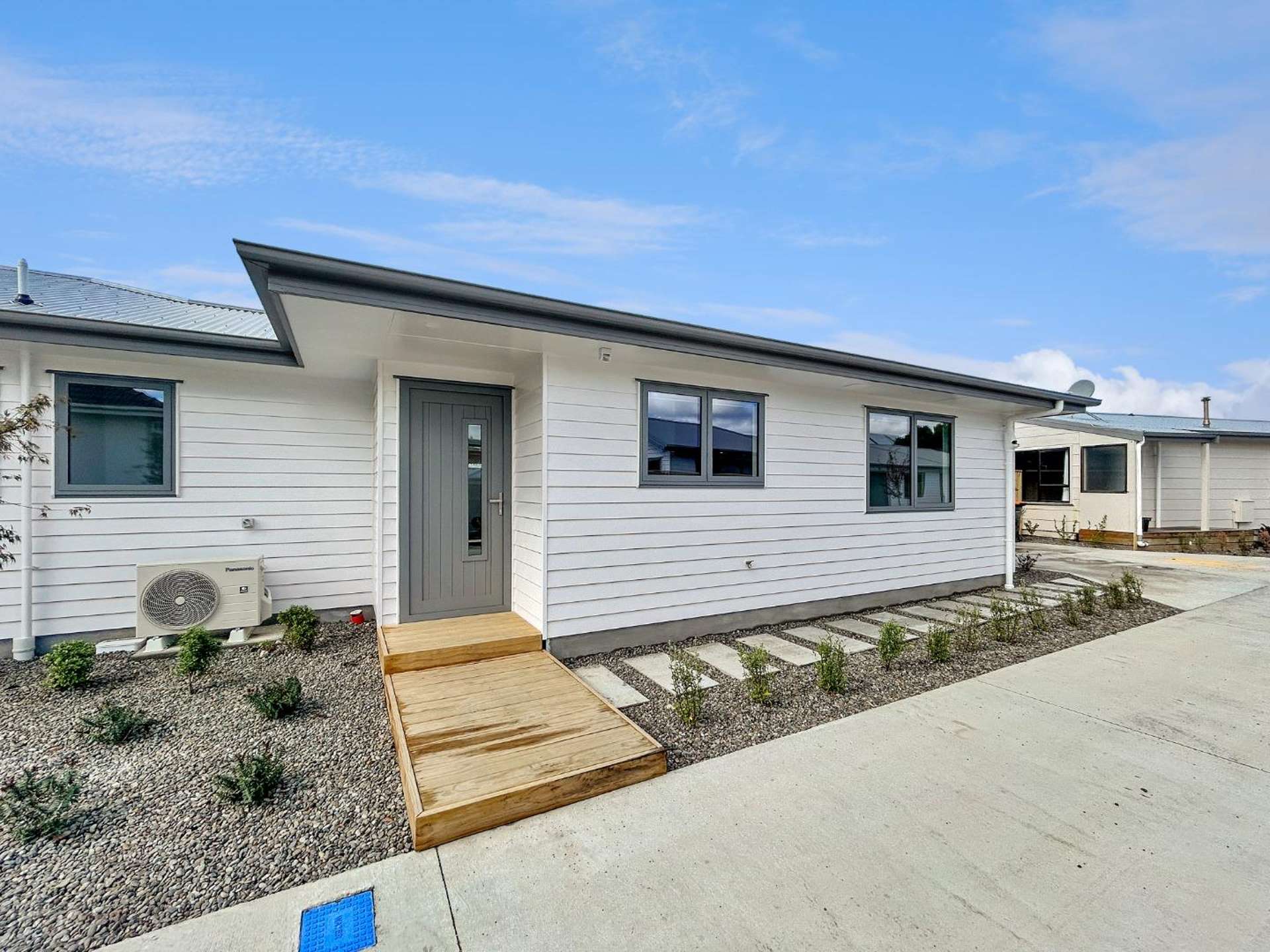 422A Tremaine Avenue 10930_0