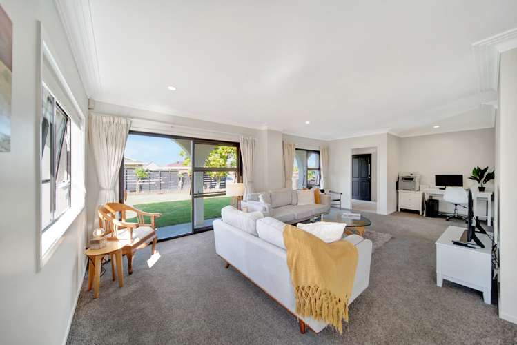 35 Luton Avenue Sunnyhills_6