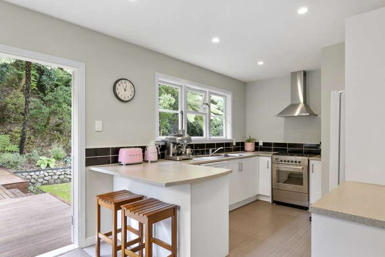 38 Lyndhurst Road Tawa_5