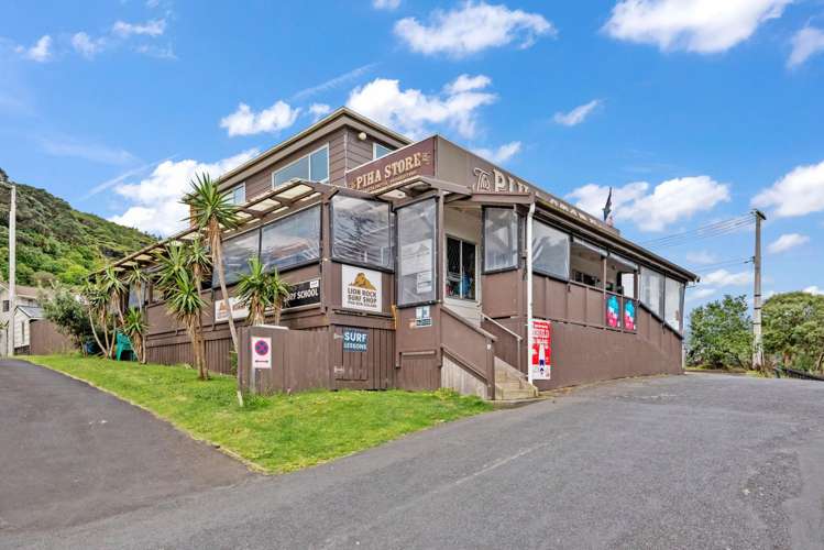 26 Seaview Road Piha_1