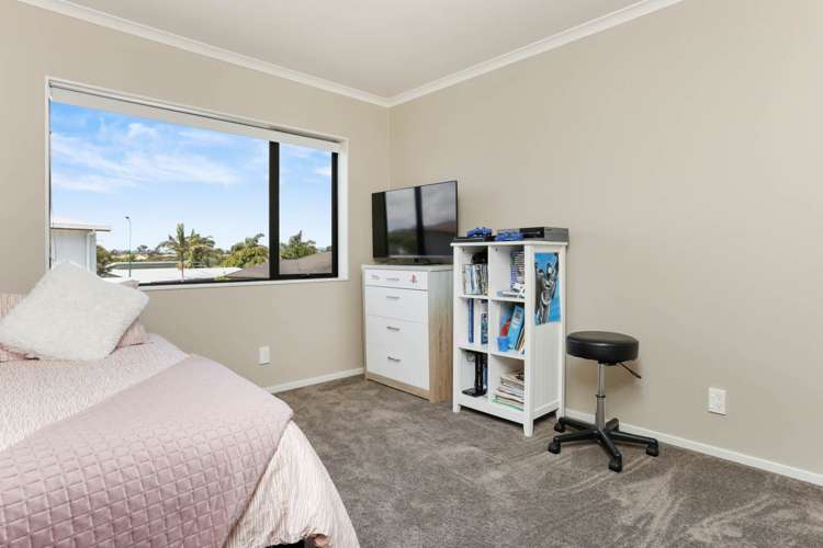 2 Allerton Place Wattle Downs_20