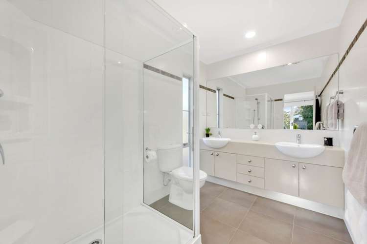 123 Pine Harbour Parade Beachlands_25