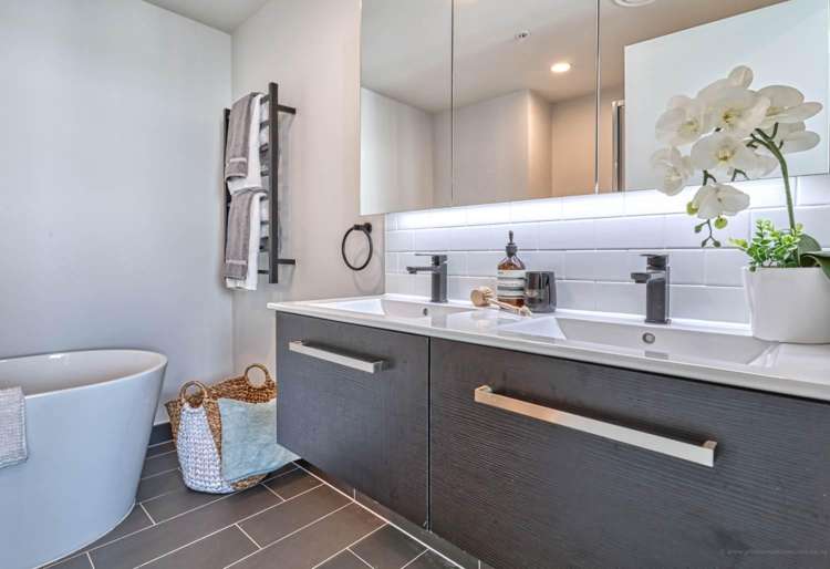 1412/106 Vincent Street 10015_10