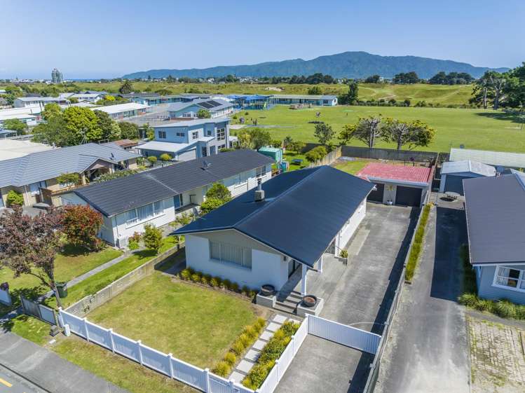 77 Gray Avenue Paraparaumu Beach_18