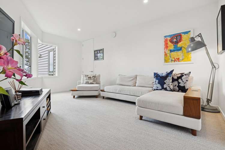 83 Ngataringa Road Devonport_15