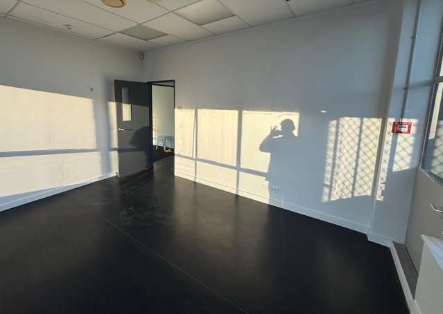 105 High Street Hutt Central_3