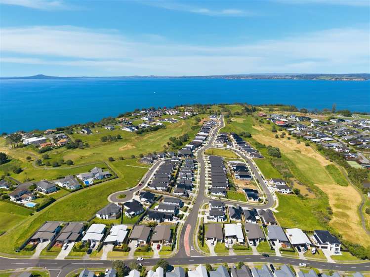 11 Whale bay rise Gulf Harbour_32