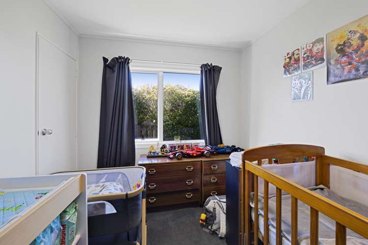 6 Camellia Avenue Bell Block_10