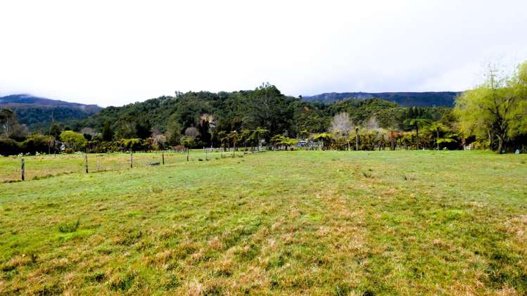 1 Hawes Street Waimangaroa_7