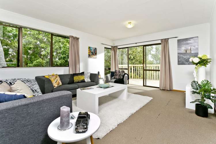 2 Hewlett Road Massey_1