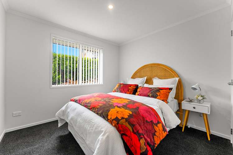 6 Dumas Place Rosehill_17