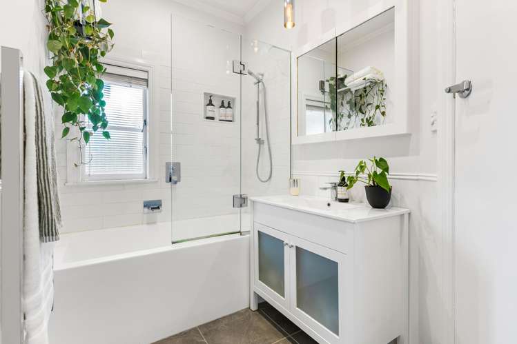 1/154 Onewa Road Northcote_14