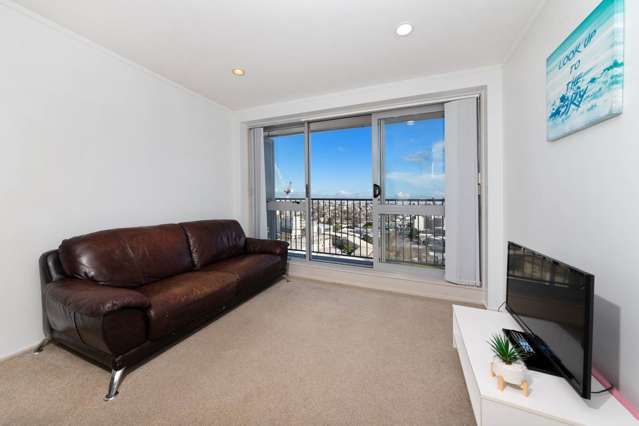 1402/53 Cook Street City Centre_4