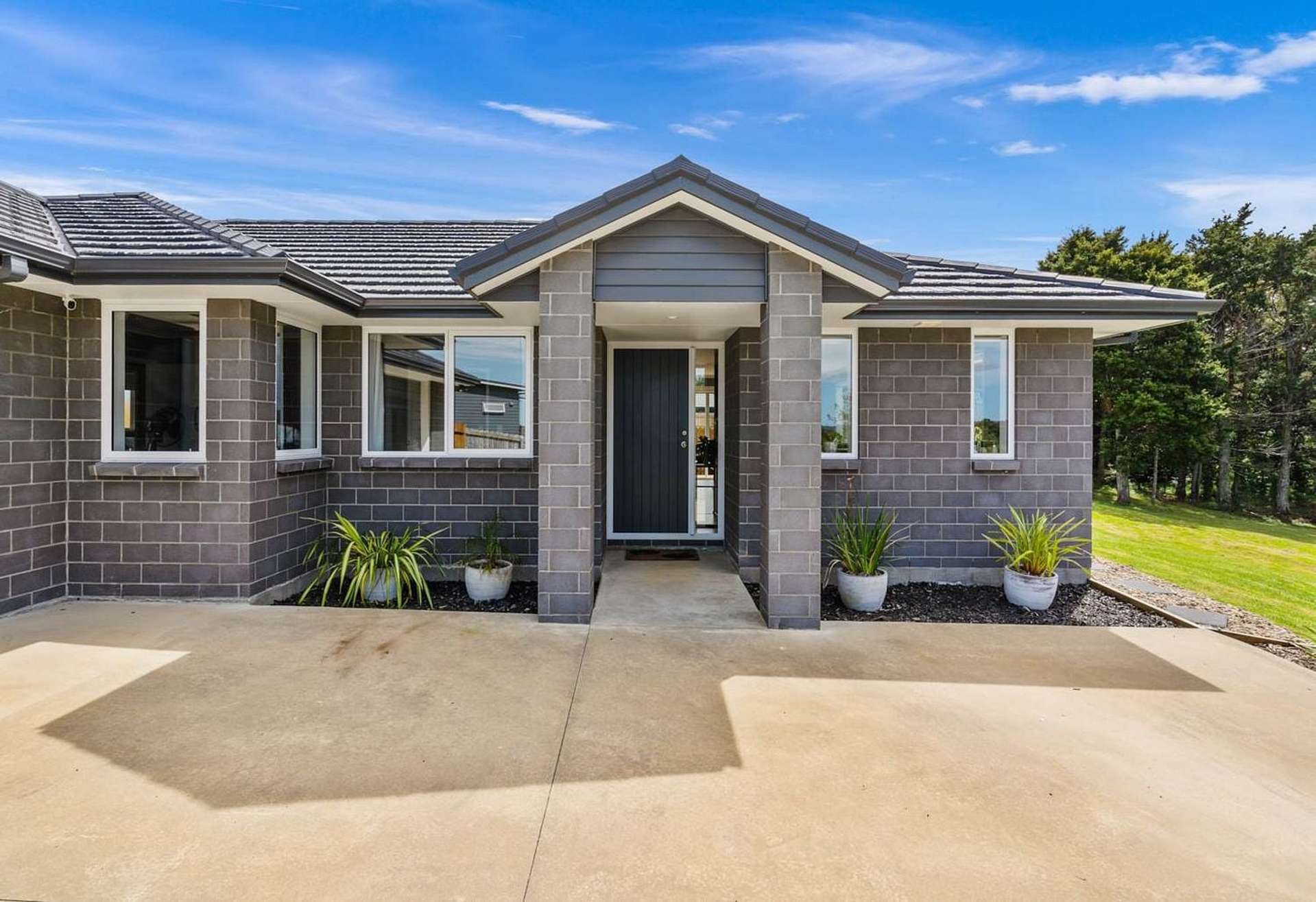 40 Pebble Beach Boulevard Te Kamo_0