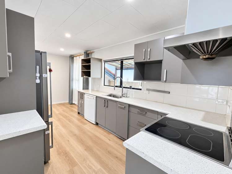 8 Barbados Dr 2361_2