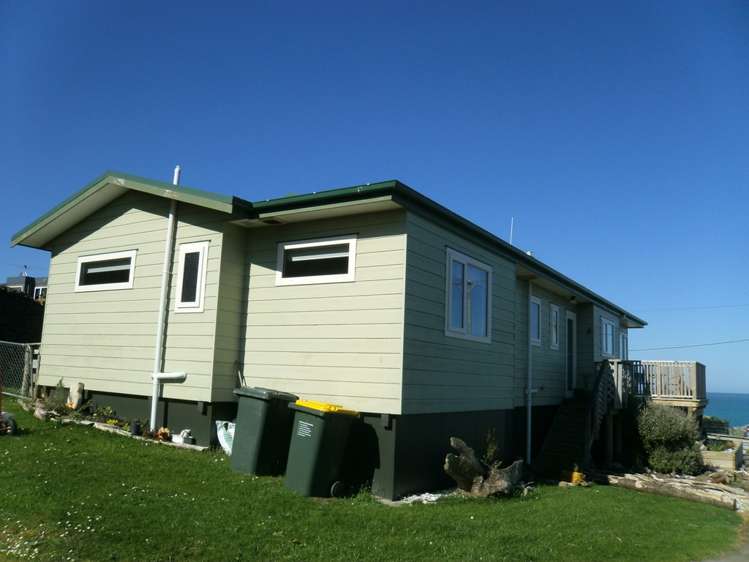 30 Esplanade Kaka Point_18