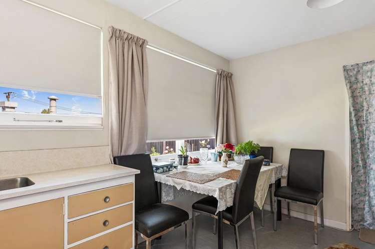 3/108 Staveley Street Avonhead_4