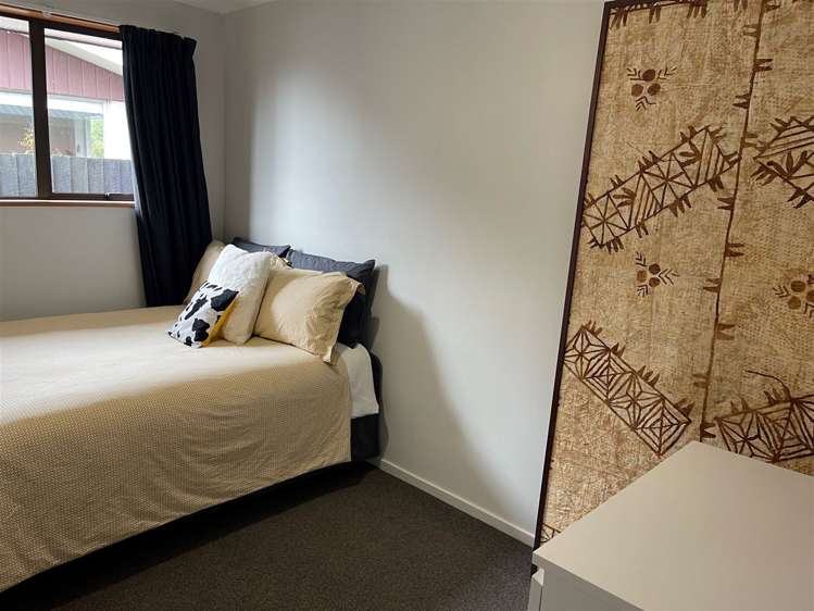 12 Esher Place Saint Martins_17