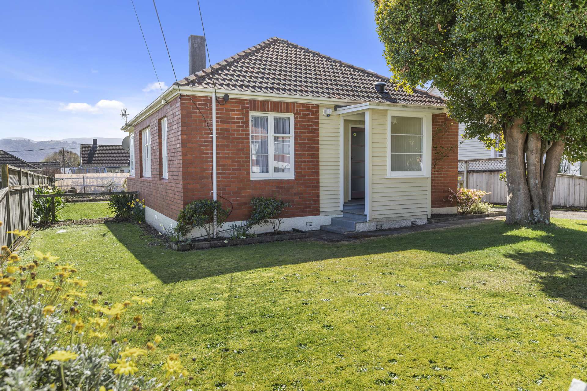 127 Waddington Drive Naenae_0