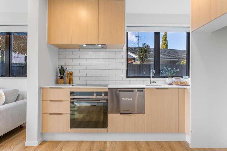 4 & 5/12 Newbridge Place_3