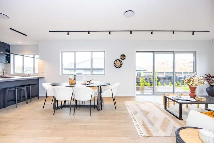 28 Tukutata Crescent Milldale_18