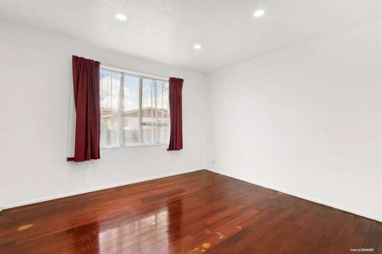 1/5 Astral Place Clover Park_20