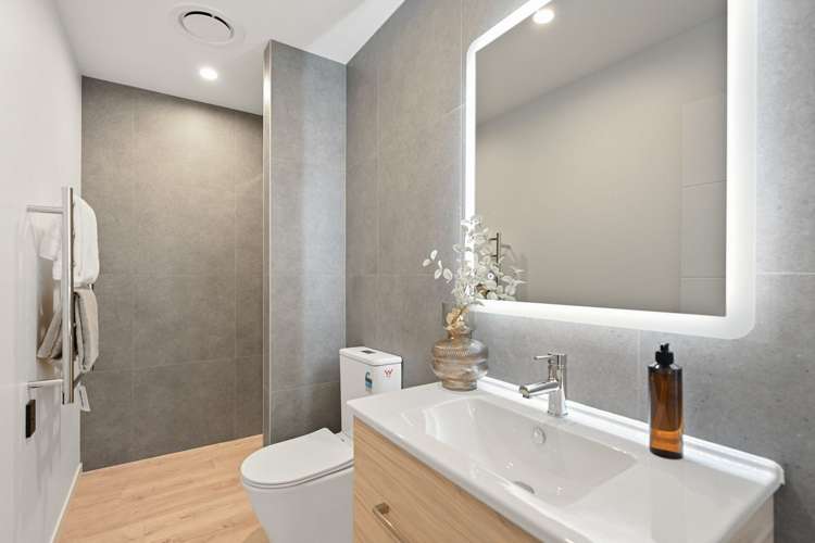 6/3 Vesty Avenue Hillcrest_5