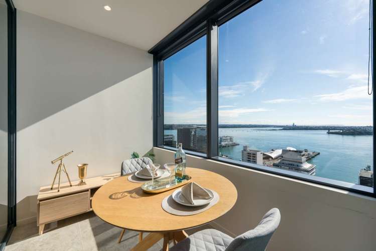 2603/10 Commerce Street City Centre_13