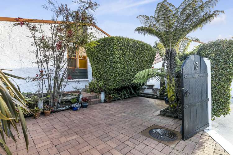 13 Cezanne Place New Lynn_2