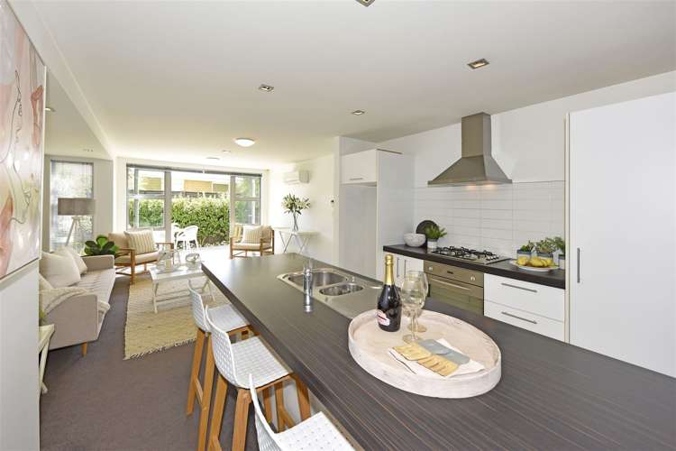 39b Whitmore Street Edgeware_12