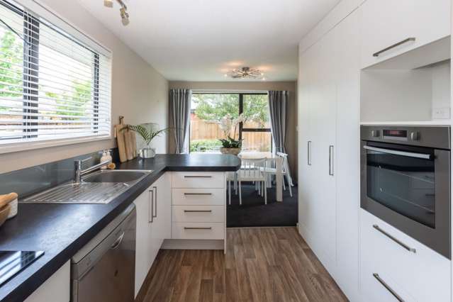 2/27 Mortlake Street Islington_4