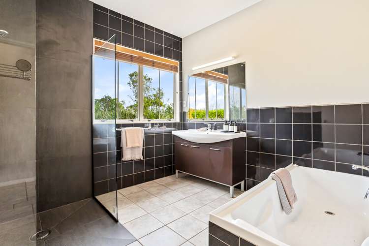 246 State Highway 16 Kumeu_15
