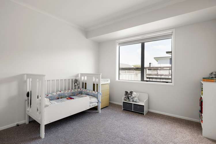 45 Plescher Crescent Leamington_17