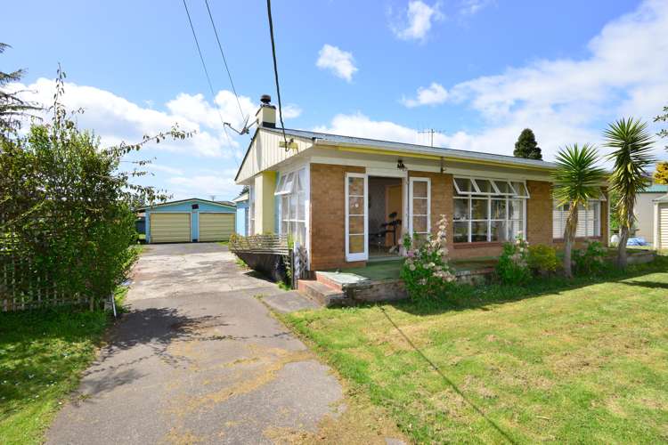 121 Centreway Road Orewa_4