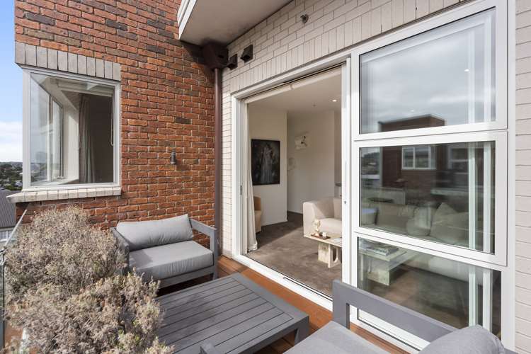 305/64 Surrey Crescent Grey Lynn_6