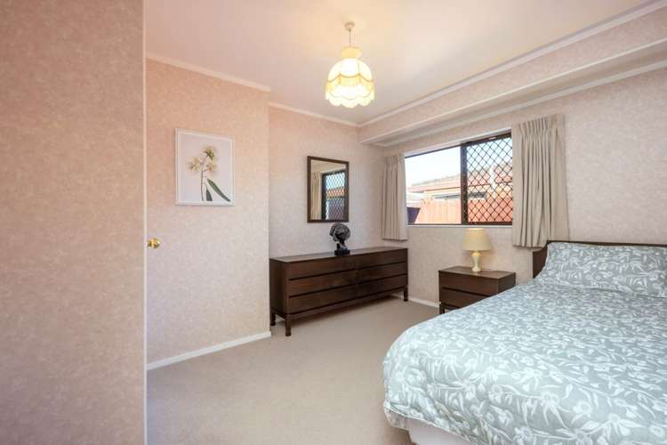 4/4074 Great North Road Glen Eden_11