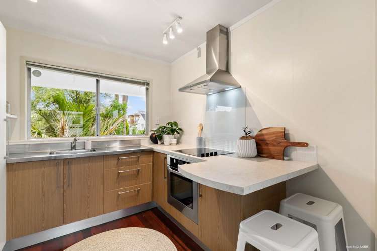 3/8a Kingsway Avenue Sandringham_7