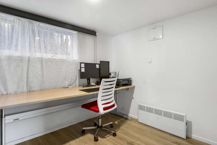 210 Methuen Road New Windsor_12