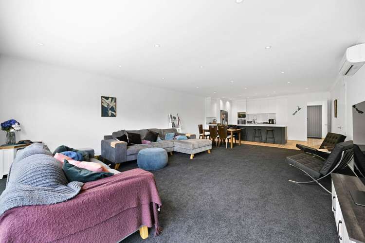 58E Herbert Road 10469_8