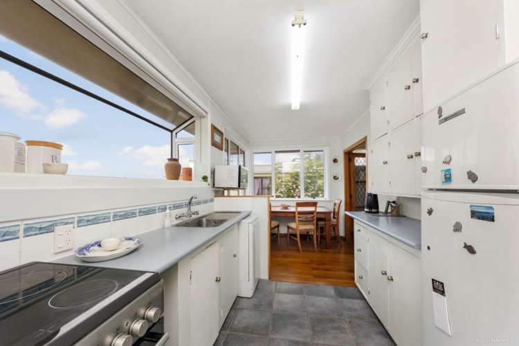 207 Sturges Road Henderson Heights_8