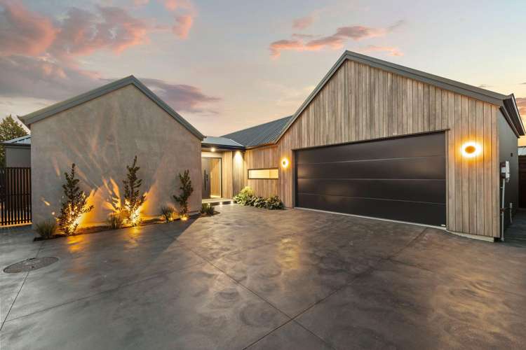 32 Walter Case Drive_1