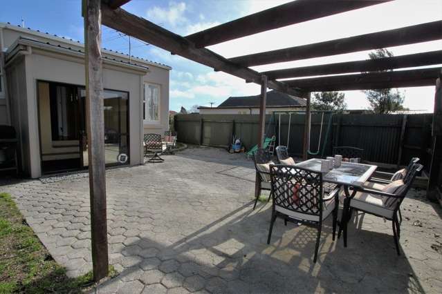 1/82 Racecourse Road Sockburn_2